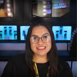 Meet your Posher, Renee